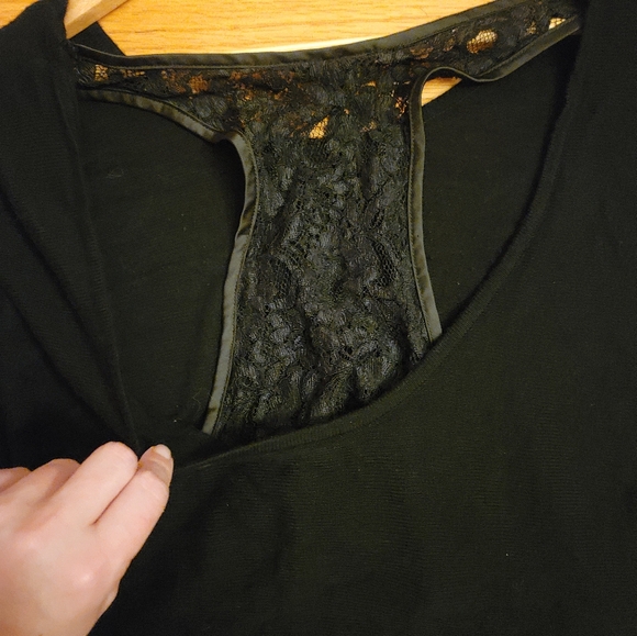 Express lace back sweater - Picture 3 of 6